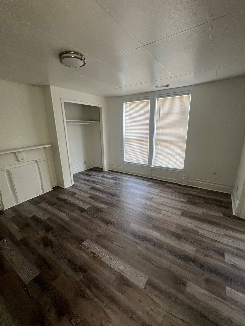 Apartment for rent at 2922 Bank St, Louisville, KY 40212