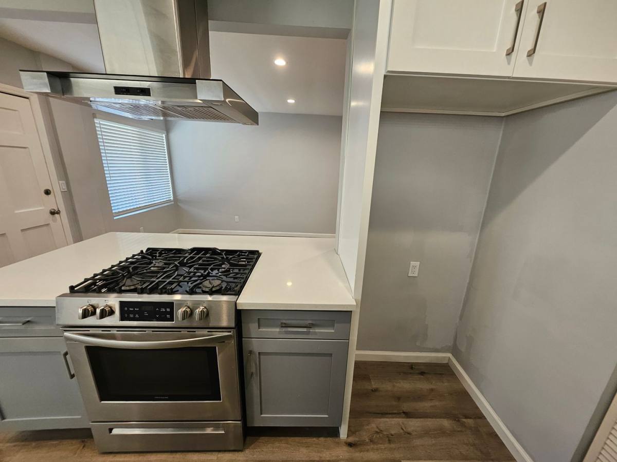 Apartment for rent at 2350 Florencita Ave, Montrose, CA 91020