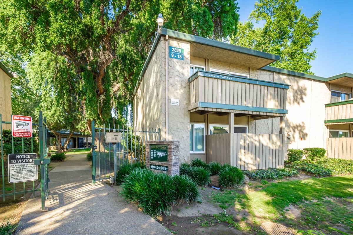 Townhouse for rent at 2850 La Loma Dr, Rancho Cordova, CA 95670