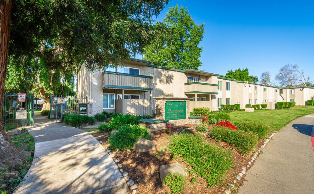 Townhouse for rent at 2850 La Loma Dr, Rancho Cordova, CA 95670