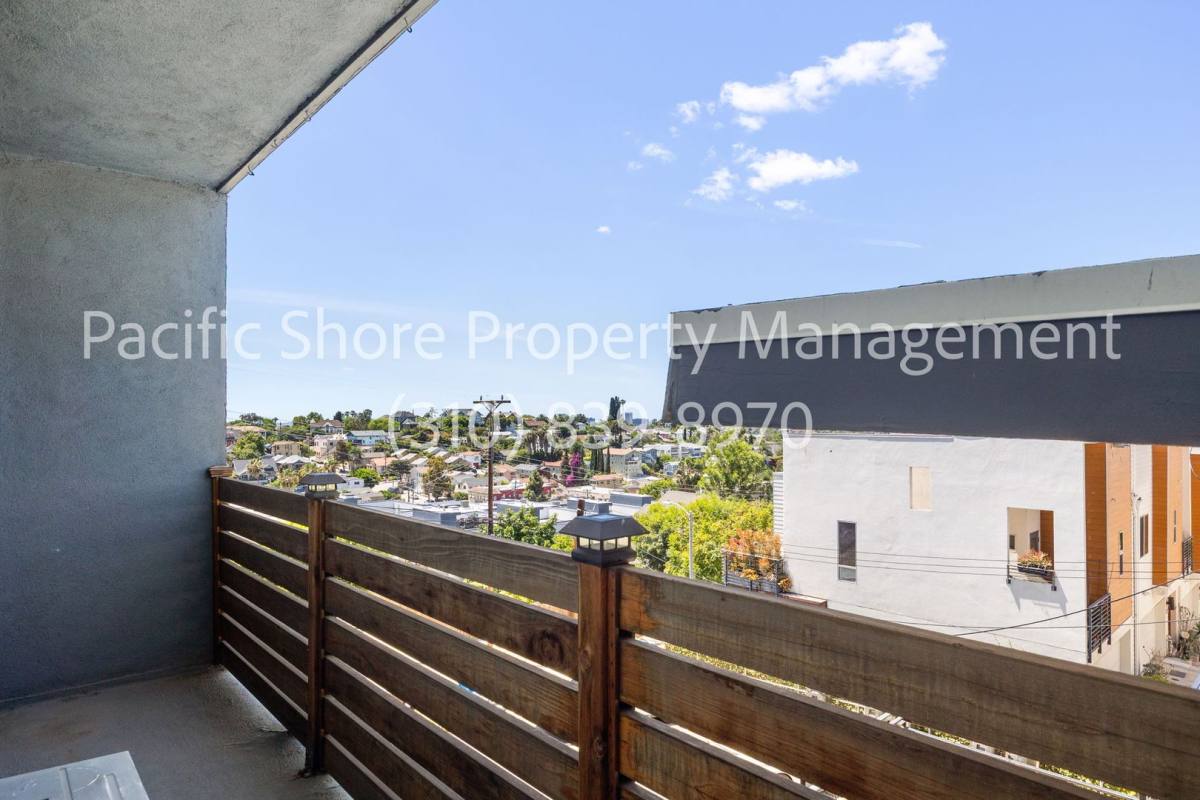 Apartment for rent at 1315 Montana St, Los Angeles, CA 90026