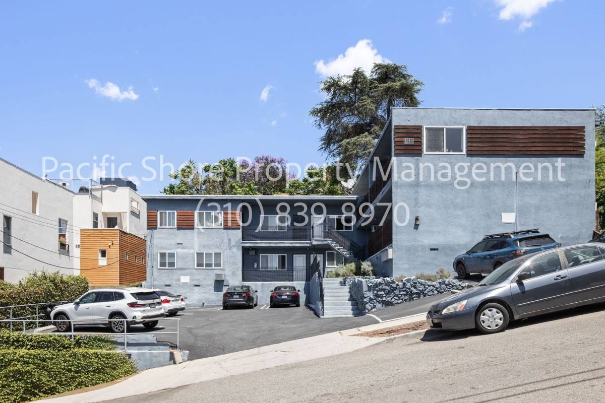 Apartment for rent at 1315 Montana St, Los Angeles, CA 90026