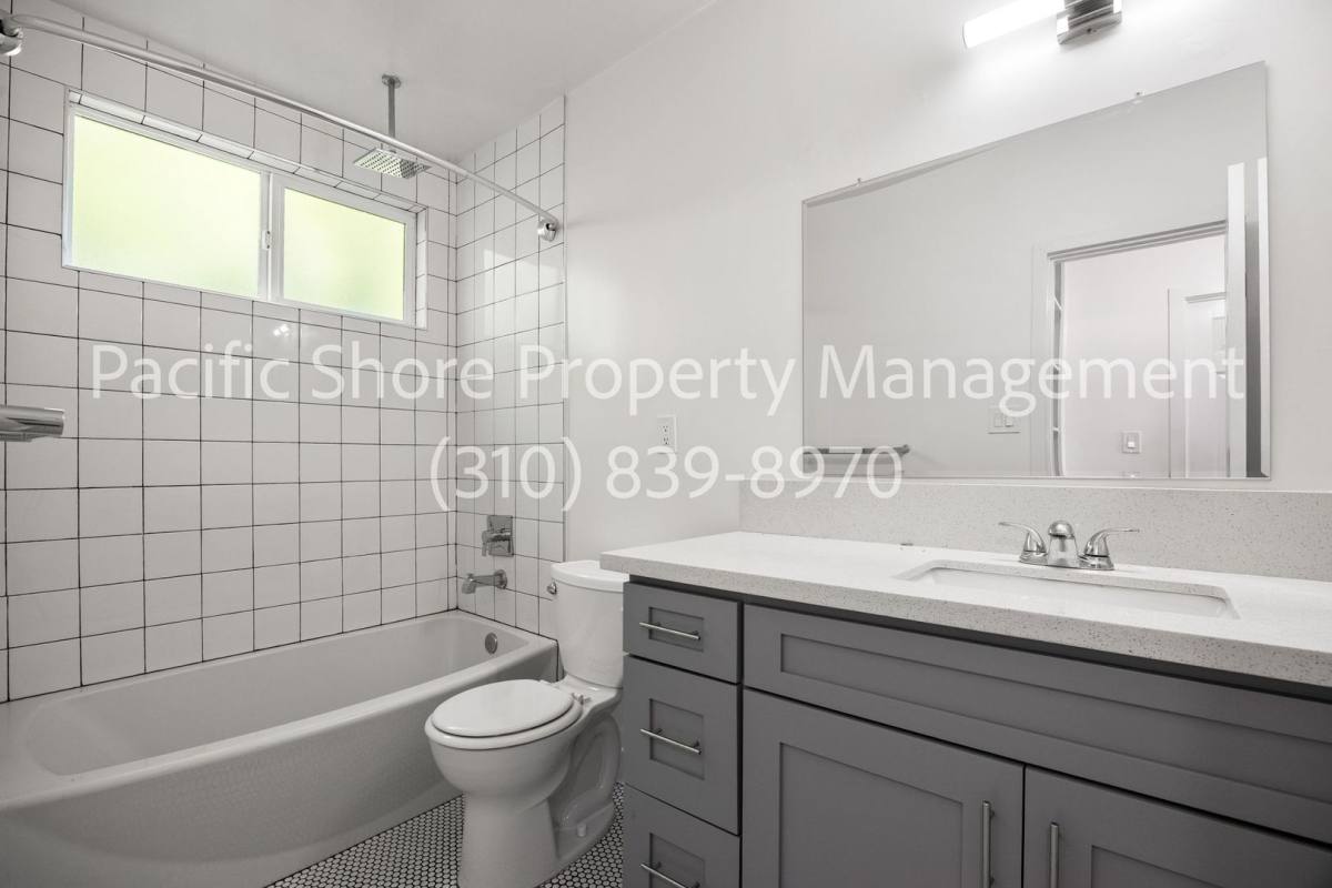 Apartment for rent at 1315 Montana St, Los Angeles, CA 90026