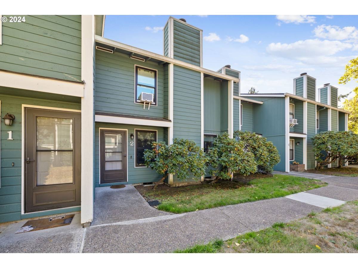 Townhouse for rent at 7905 SW Fanno Creek Dr, Portland, OR 97224