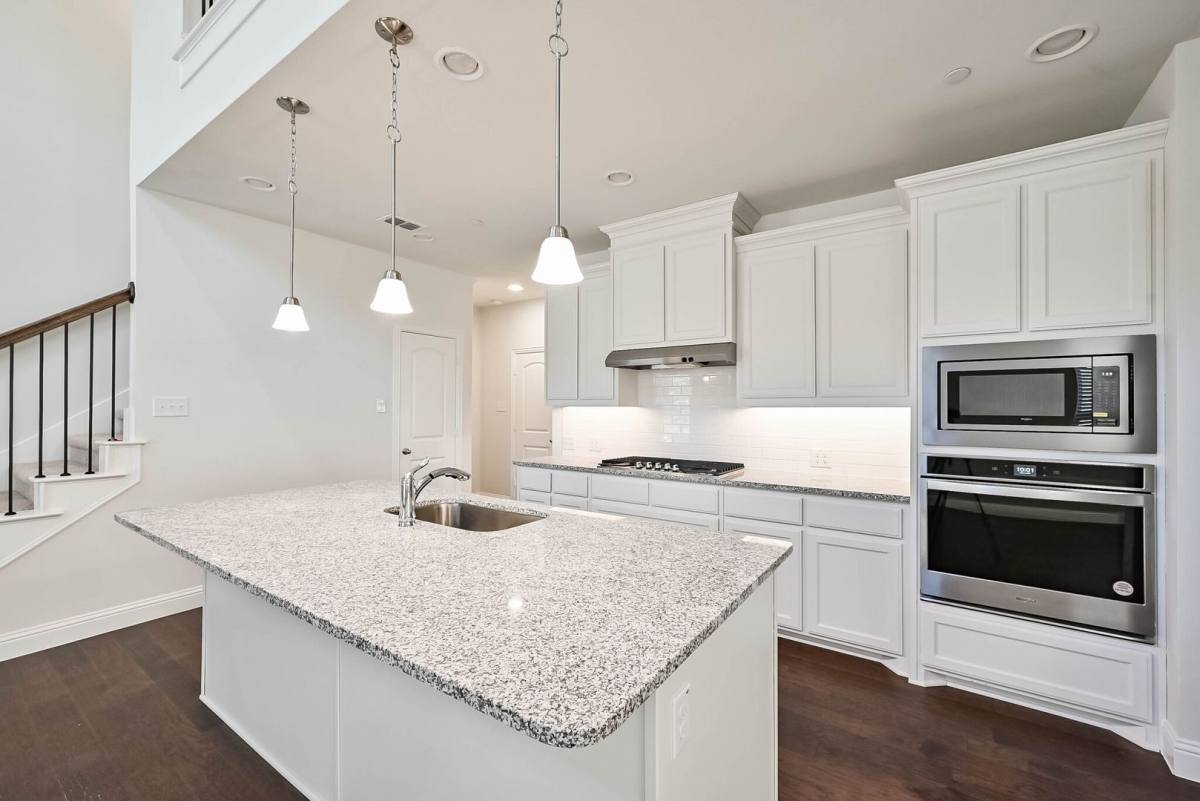Townhouse for rent at 4248 Mingo Dr, Carrollton, TX 75010