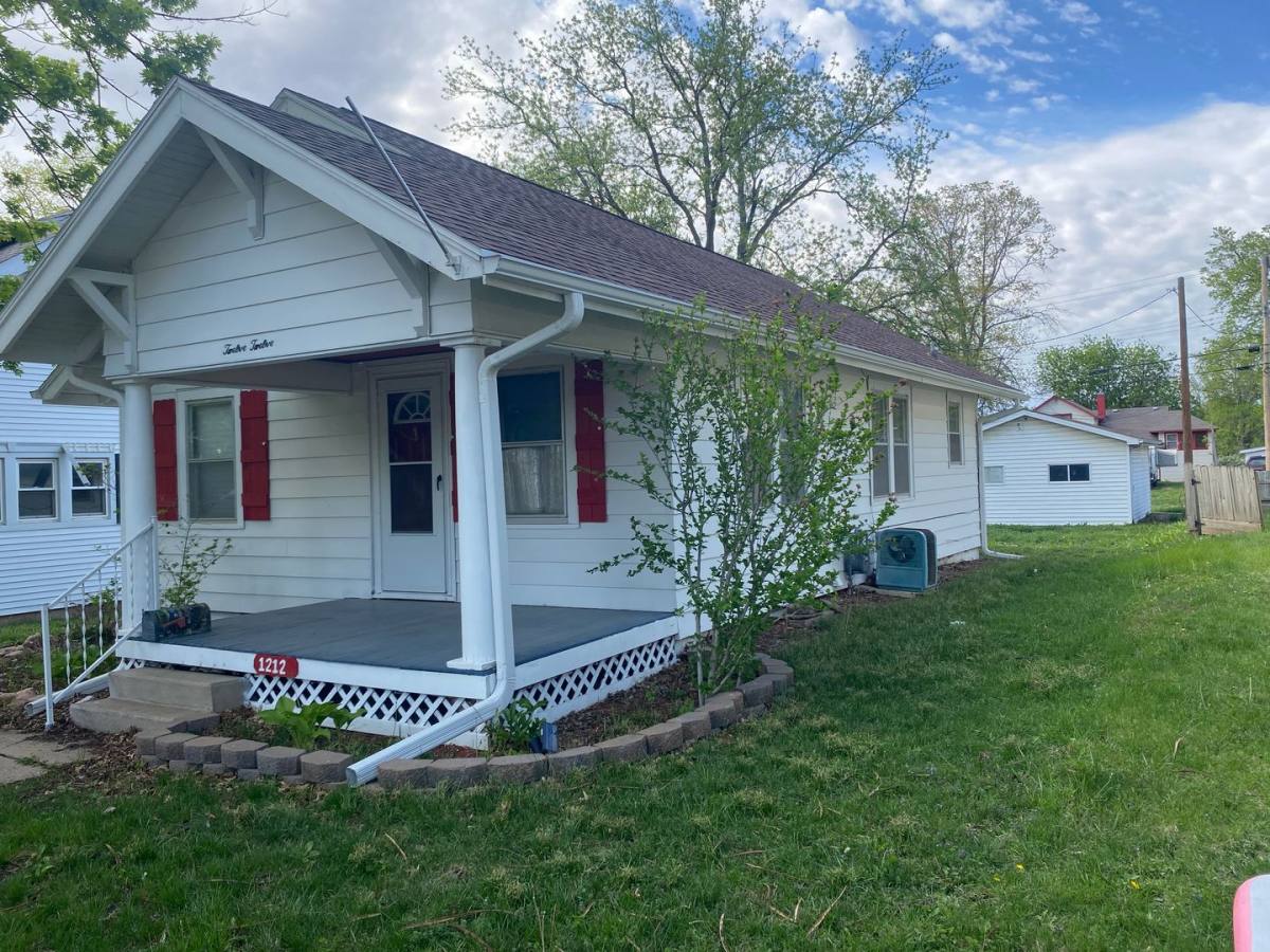 House for rent at 1212 Elk St, Beatrice, NE 68310