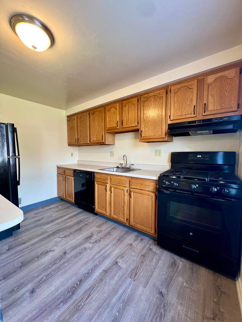 Townhouse for rent at 442 Mower Dr, Pittsburgh, PA 15239