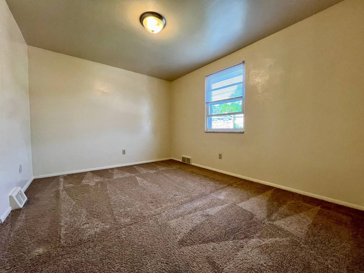 Townhouse for rent at 442 Mower Dr, Pittsburgh, PA 15239