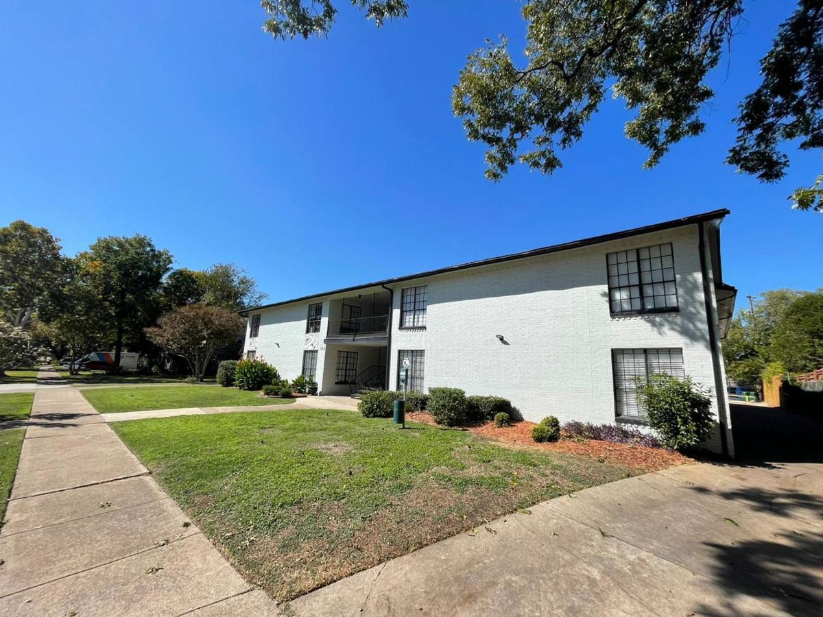 Apartment for rent at 5317 Junius St, Dallas, TX 75214