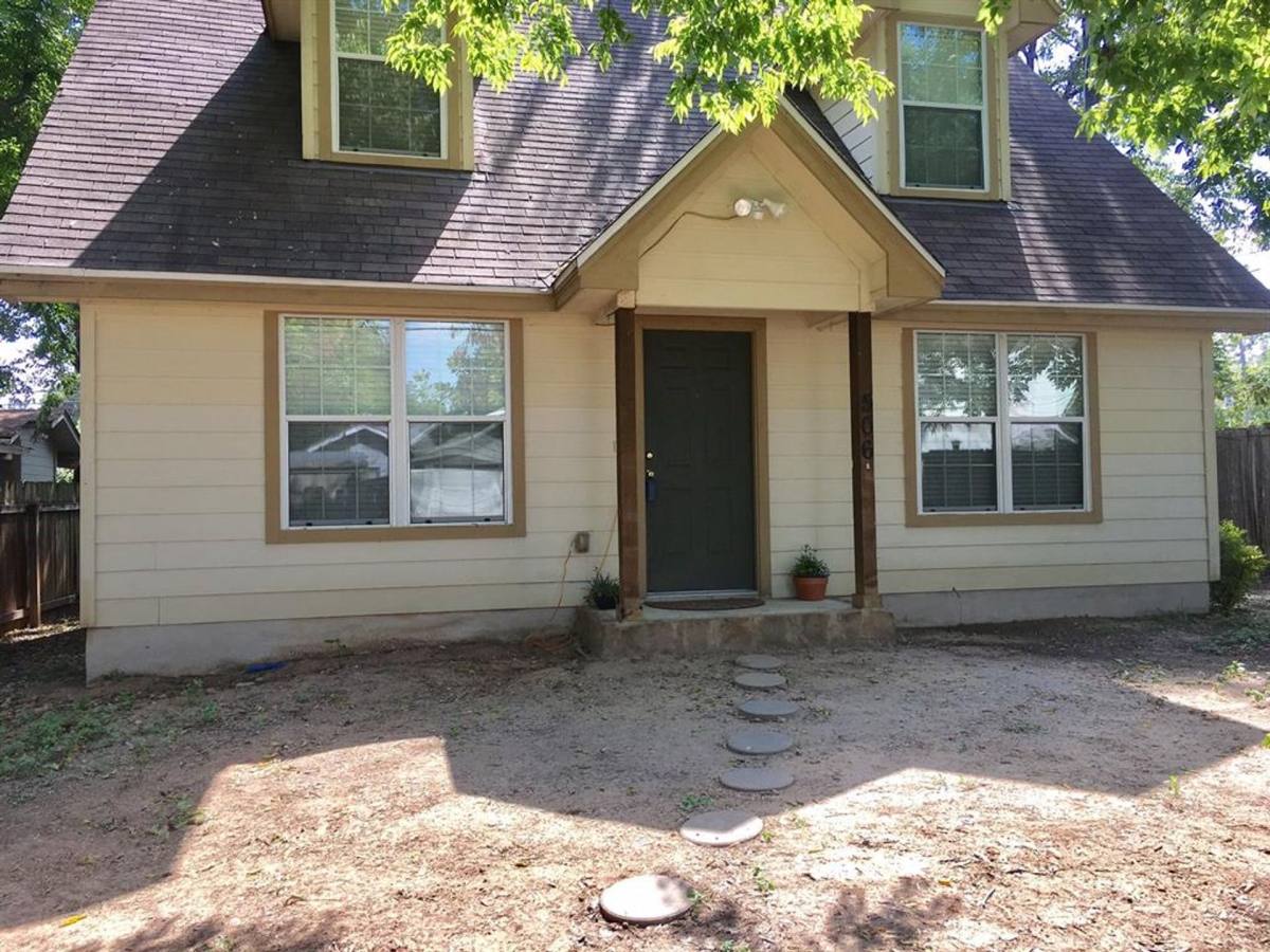 Townhouse for rent at 506 E 38th St #B, Austin, TX 78705