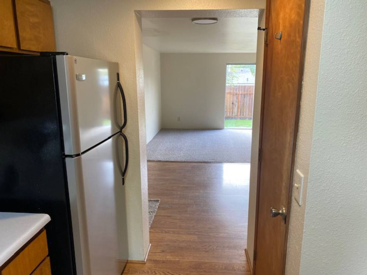 House for rent at 329 Bessie St, Medford, OR 97504