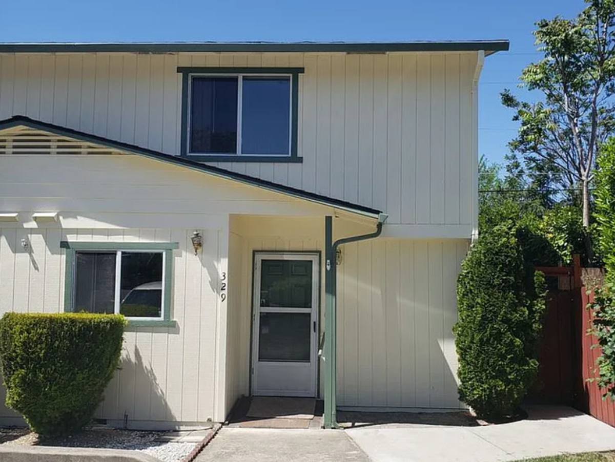 House for rent at 329 Bessie St, Medford, OR 97504