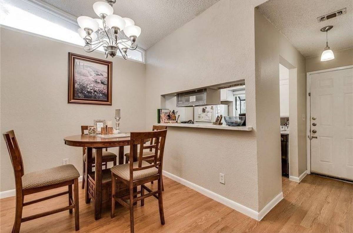 Townhouse for rent at 404 Franklin Blvd #B, Austin, TX 78751