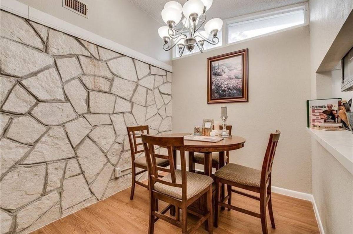 Townhouse for rent at 404 Franklin Blvd #B, Austin, TX 78751