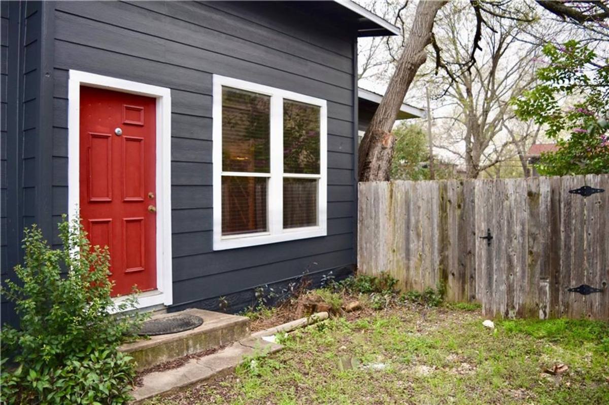 Townhouse for rent at 611 Nelray Blvd #B, Austin, TX 78751