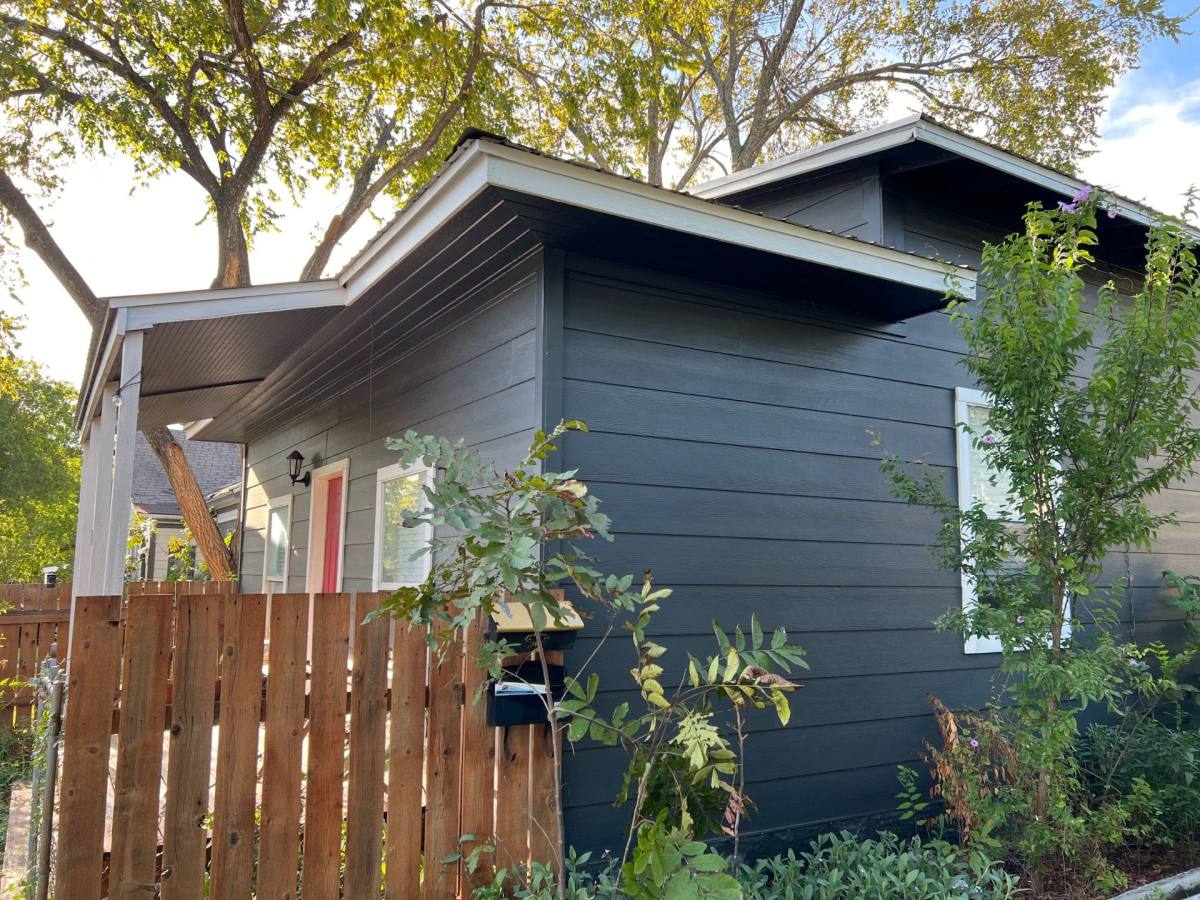 Townhouse for rent at 611 Nelray Blvd #B, Austin, TX 78751