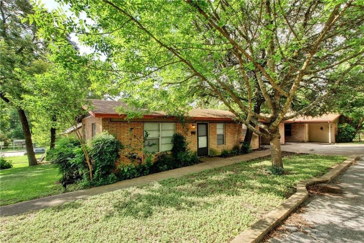 Townhouse for rent at 607 Bellevue Place #A, Austin, TX 78705