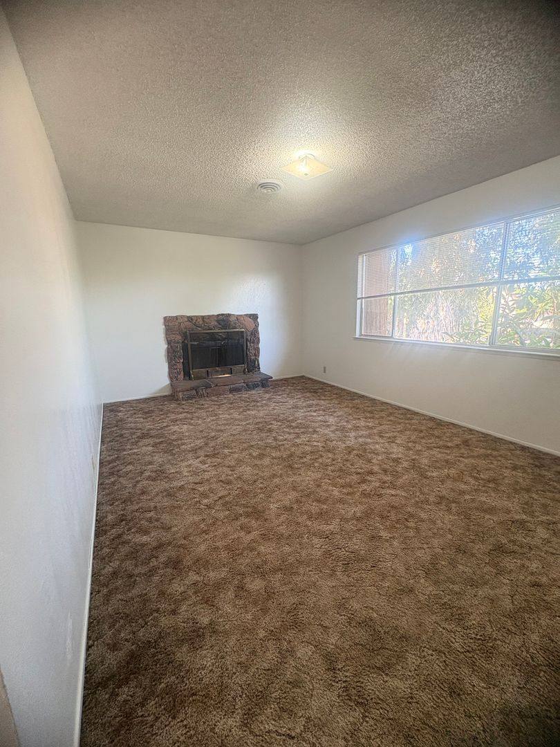 Apartment for rent at 1590 Alfred Way, Yuba City, CA 95993