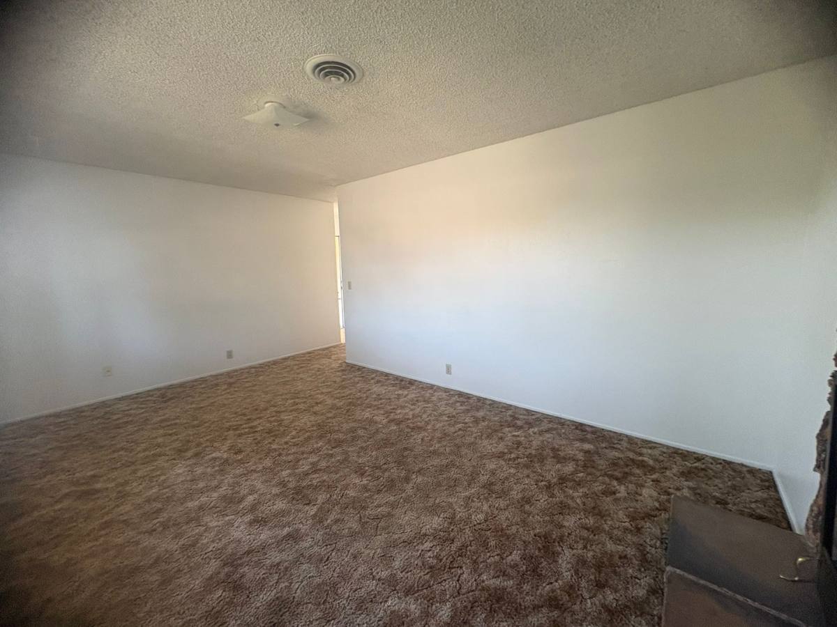 Apartment for rent at 1590 Alfred Way, Yuba City, CA 95993