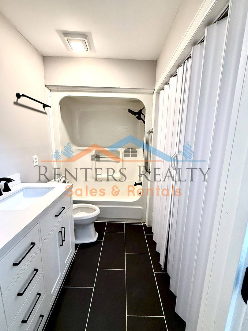 Condo for rent at 2107 Epworth Dr NE, Huntsville, AL 35811