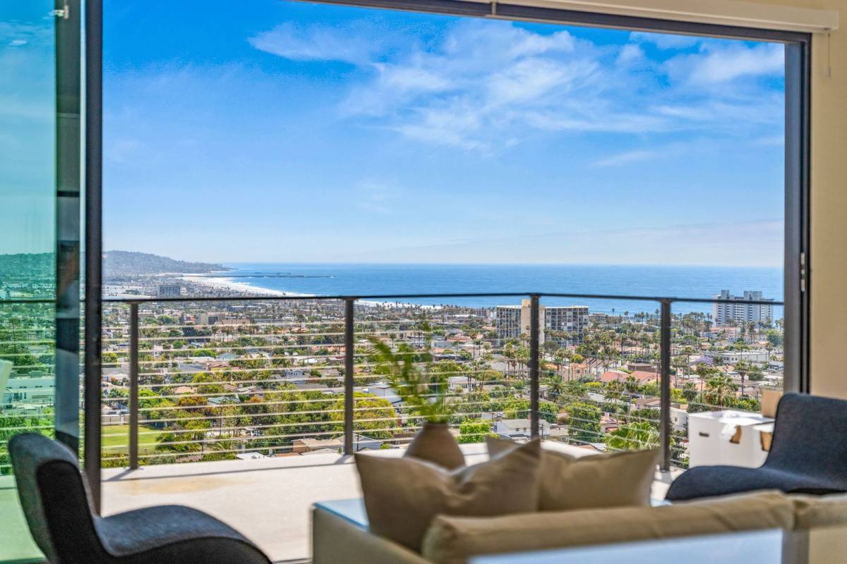 Apartment for rent at 1251 & 1253 Van Nuys St, San Diego, CA 92109