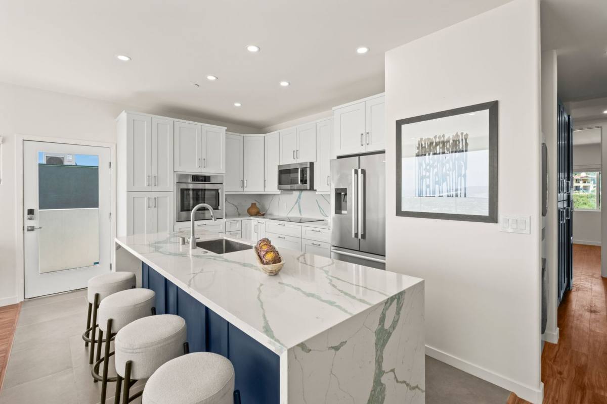Apartment for rent at 1251 & 1253 Van Nuys St, San Diego, CA 92109