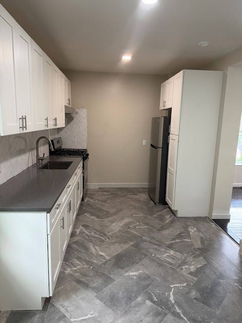 Apartment for rent at 648 S 17th 1 2 St, Reading, PA 19606