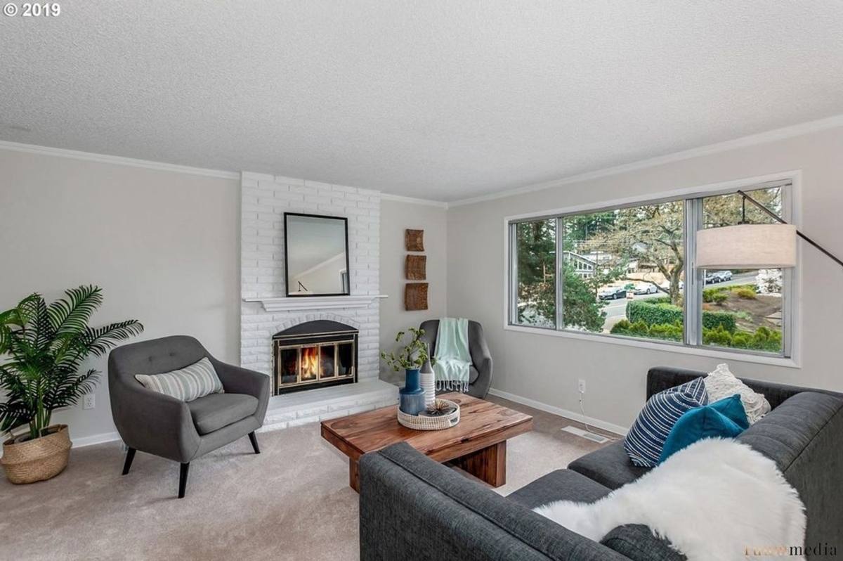 Townhouse for rent at 8205 SW Laurel St, Portland, OR 97225