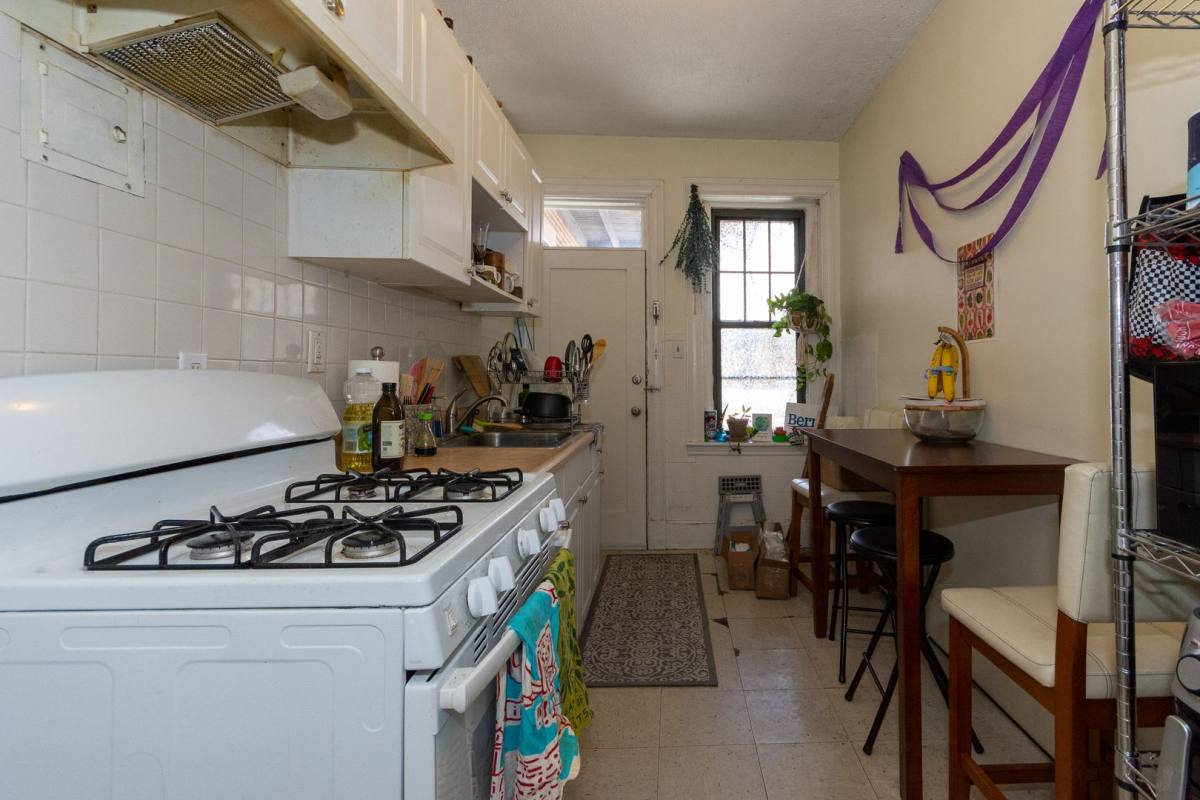 Apartment for rent at 57 Brighton Ave #10, Allston, MA 02134