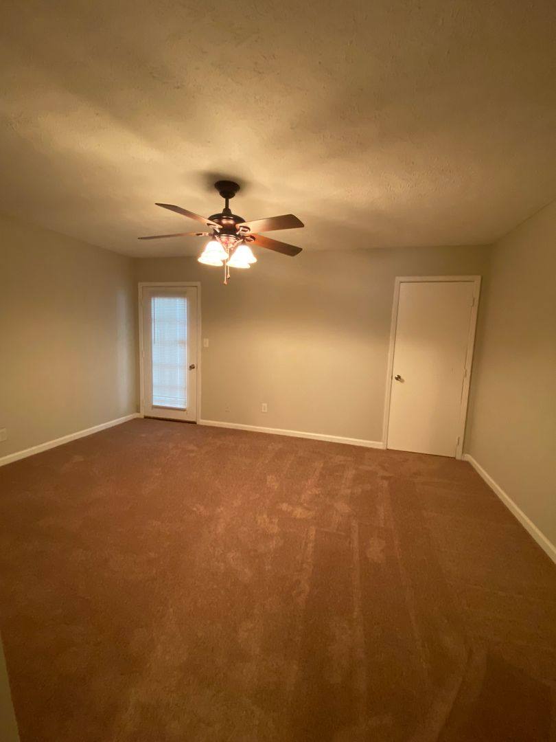 Apartment for rent at 2502 Hidden Cove Court, Gainesville, GA 30501