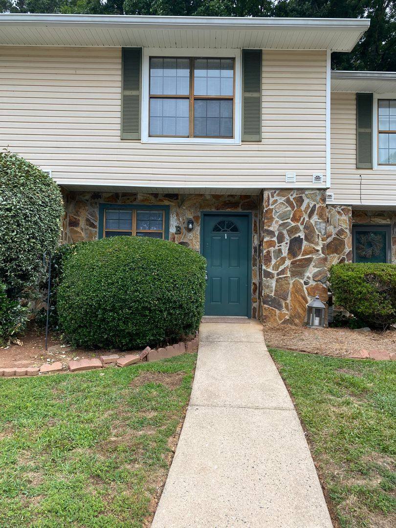 Apartment for rent at 2502 Hidden Cove Court, Gainesville, GA 30501