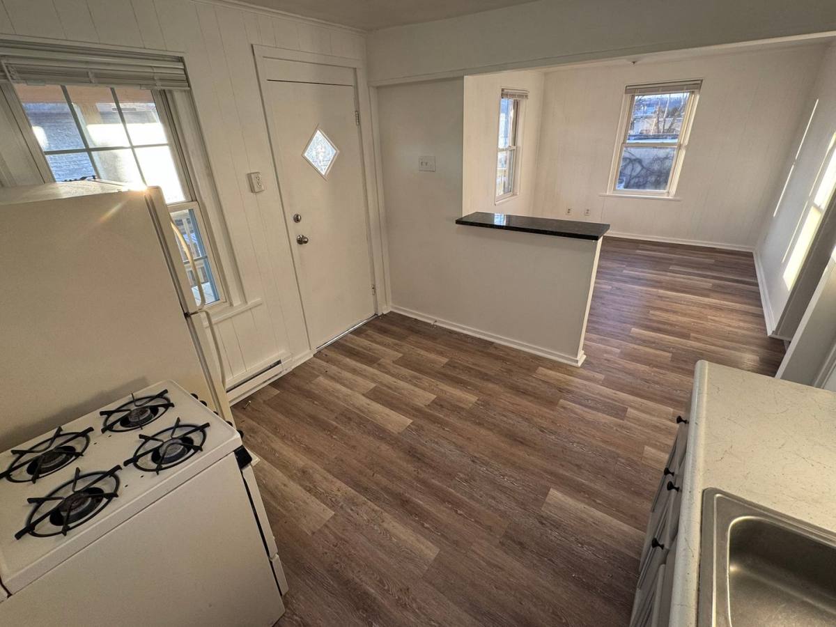 Apartment for rent at 2918 Walnut St, McKeesport, PA 15132