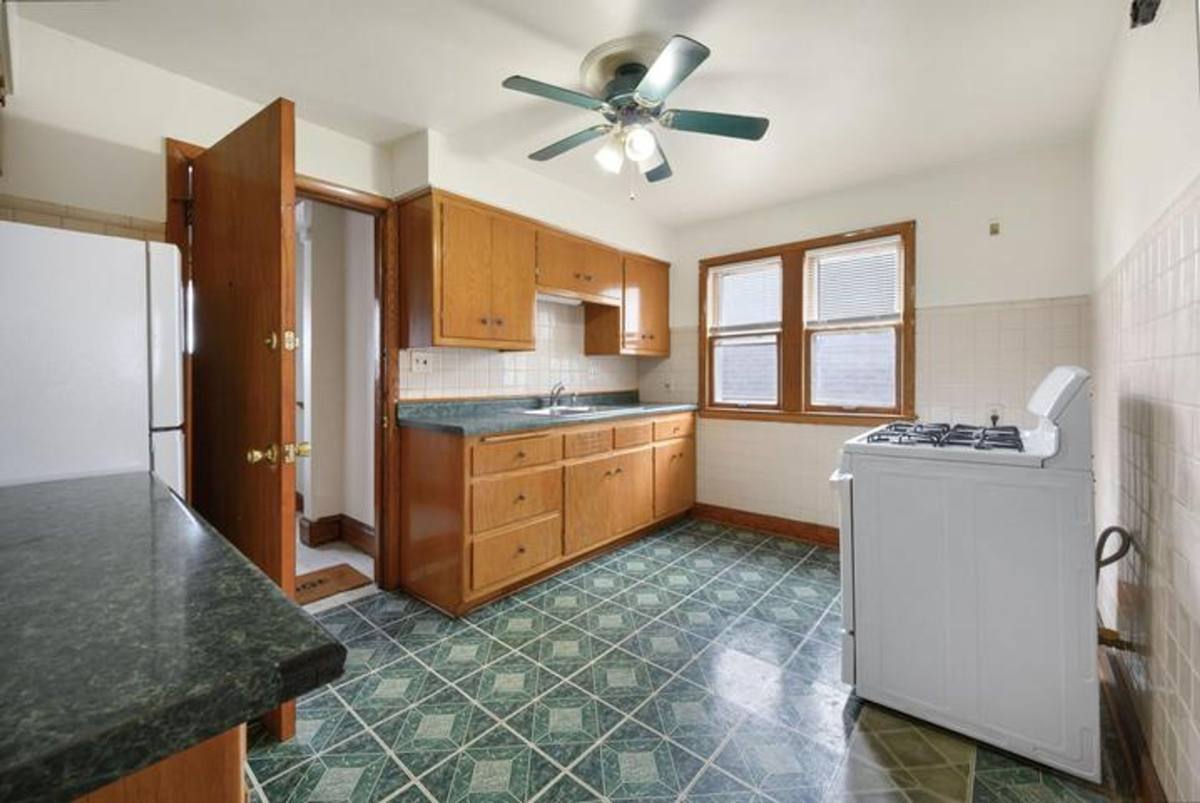 Apartment for rent at 3148 N 39th St, Milwaukee, WI 53216