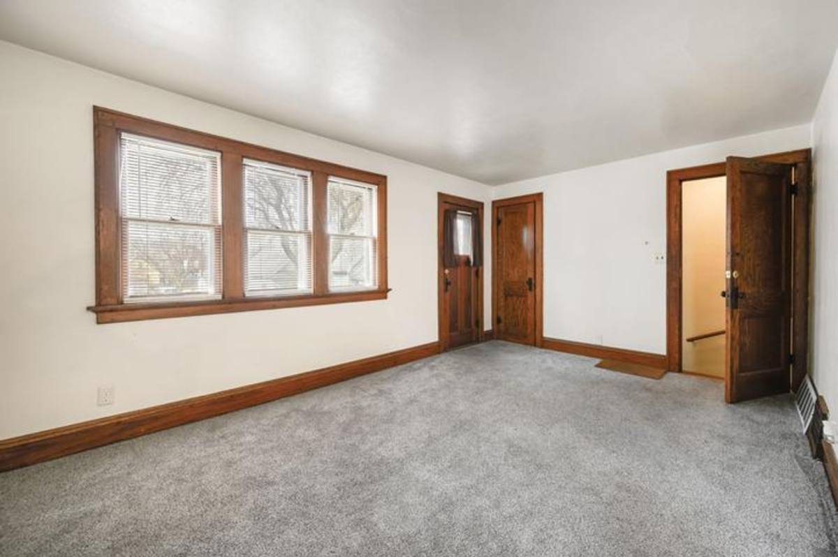 Apartment for rent at 3148 N 39th St, Milwaukee, WI 53216