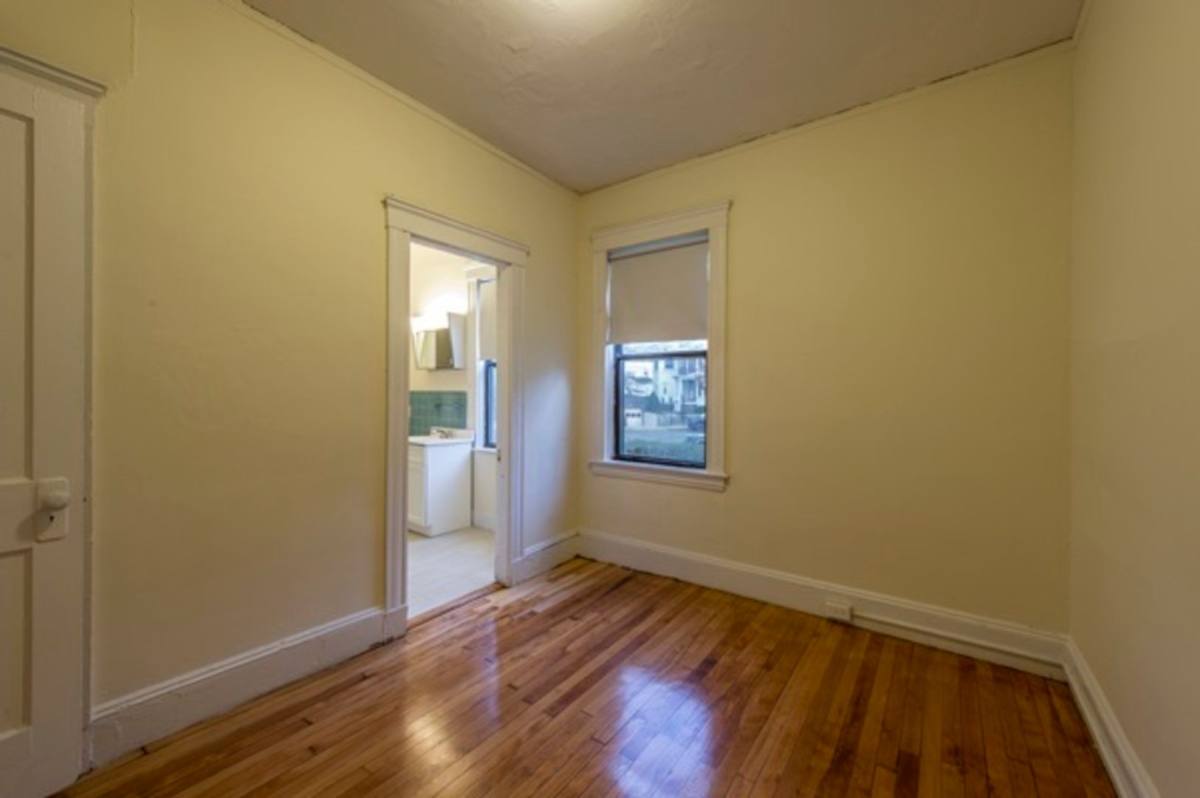 House for rent at 8 Hamilton Rd #3, Brookline, MA 02446