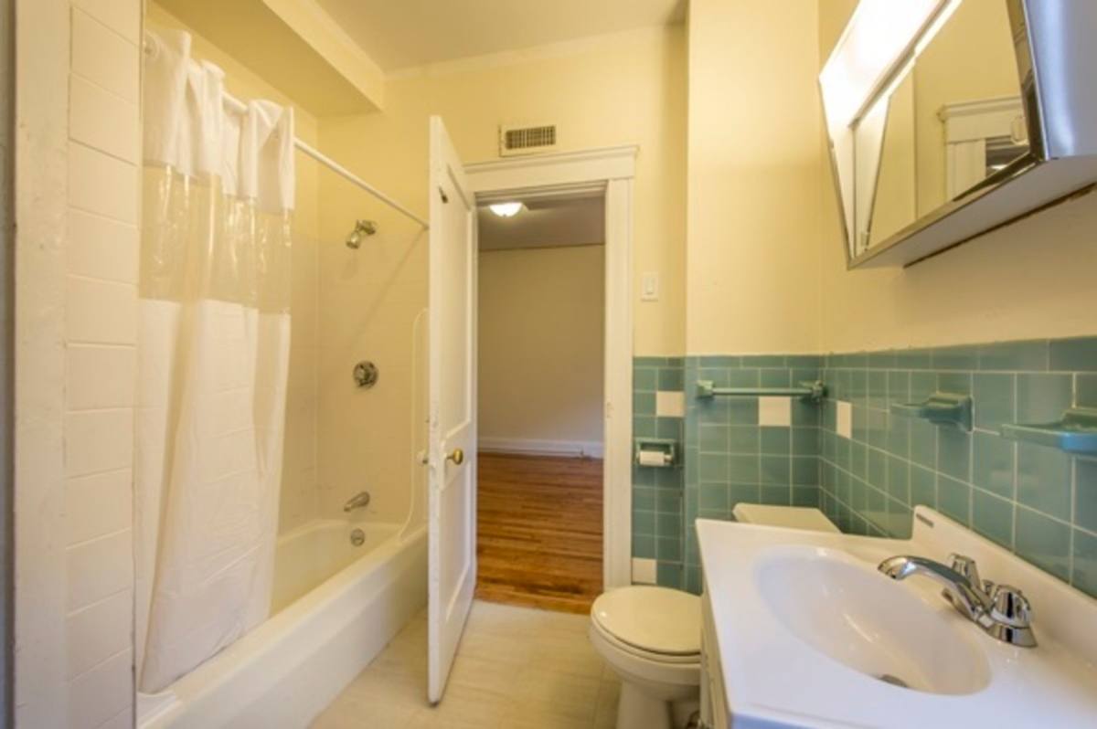 House for rent at 8 Hamilton Rd #3, Brookline, MA 02446