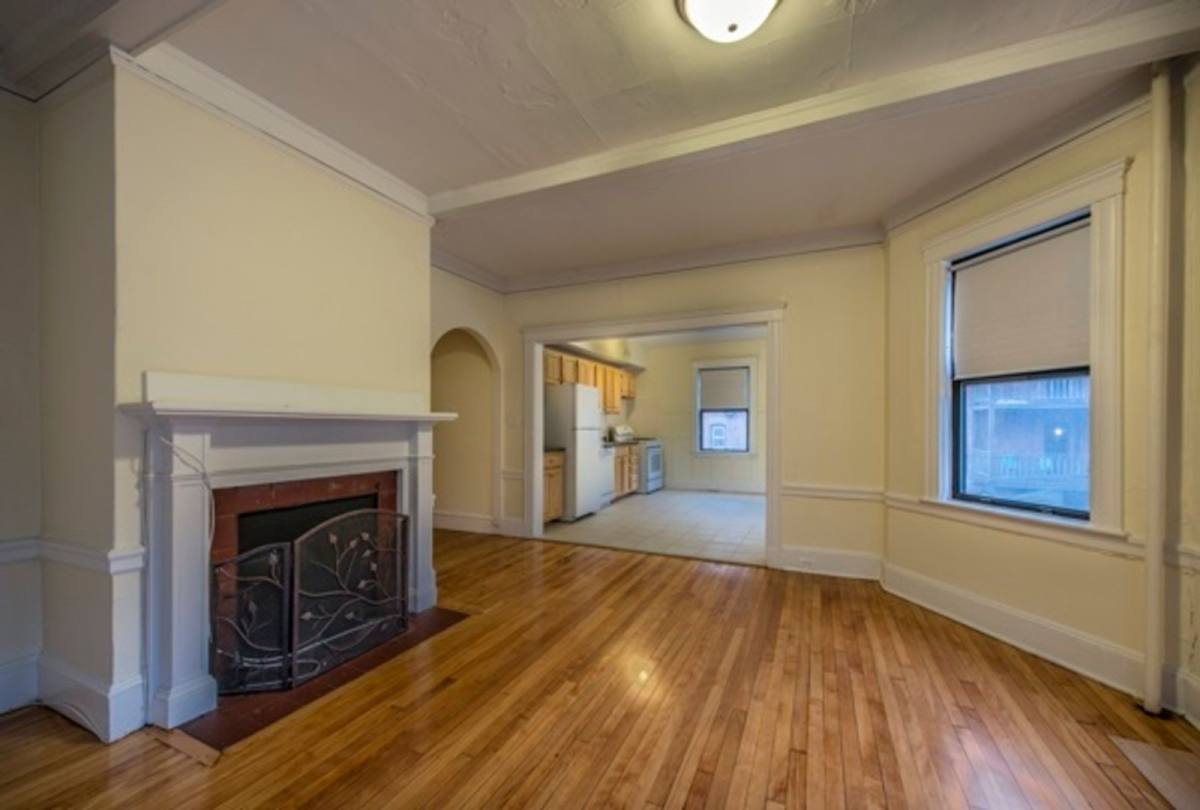 House for rent at 8 Hamilton Rd #3, Brookline, MA 02446