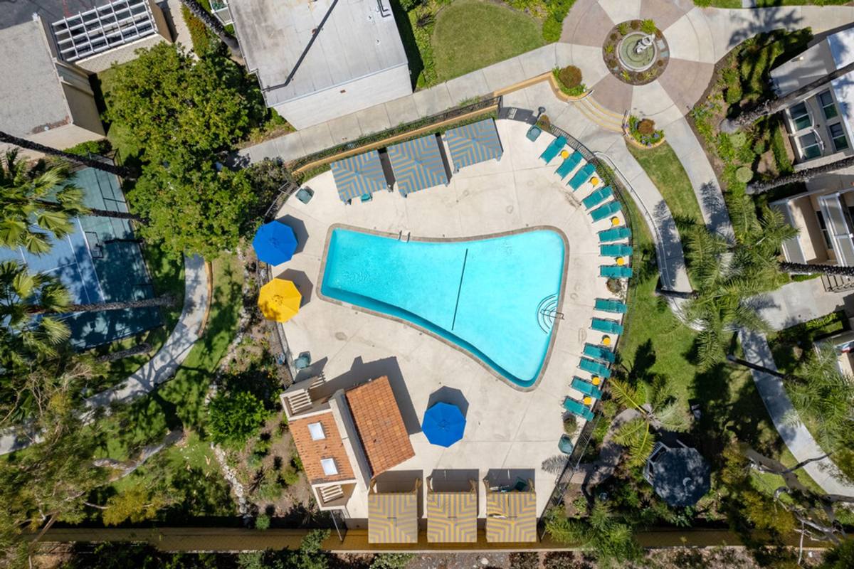 Apartment for rent at 2222 E Huntington Dr, Duarte, CA 91010