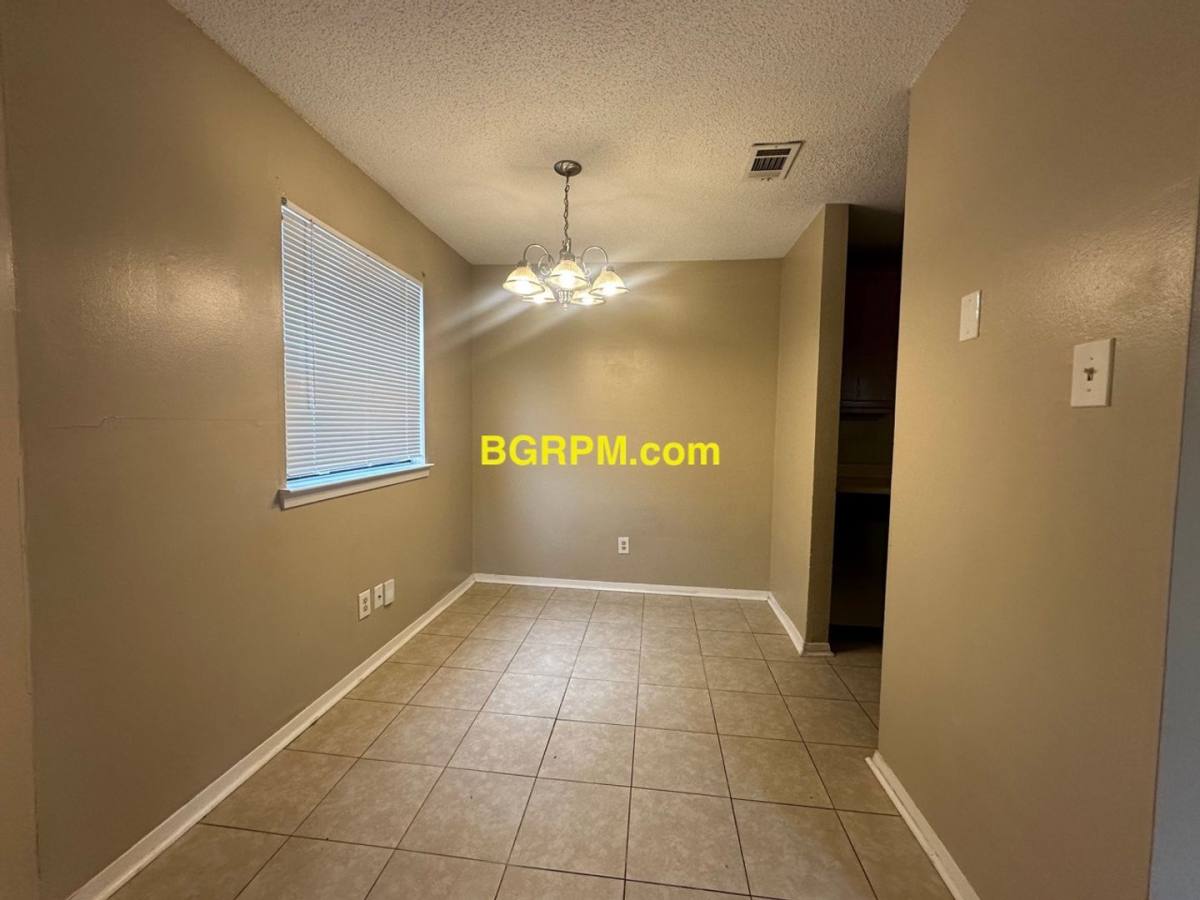 House for rent at 402 Shadow Oaks Dr, Sherwood, AR 72120
