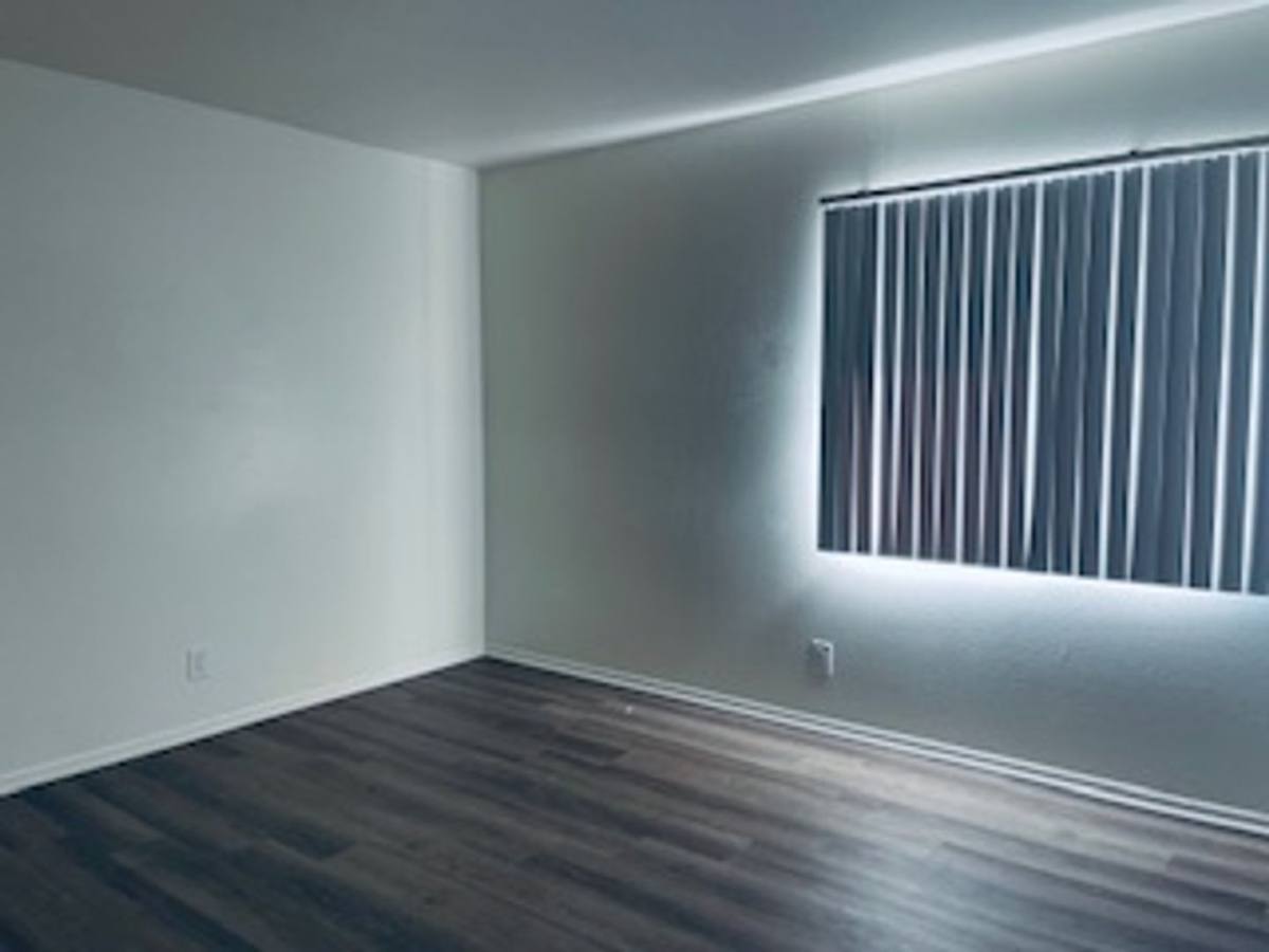 Townhouse for rent at 6442 Rostrata Ave, Buena Park, CA 90621