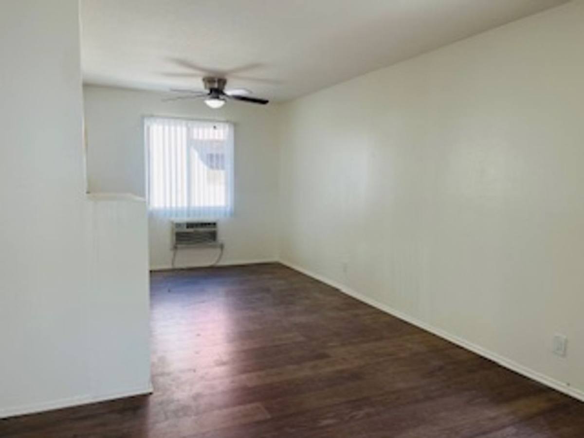 Townhouse for rent at 6442 Rostrata Ave, Buena Park, CA 90621