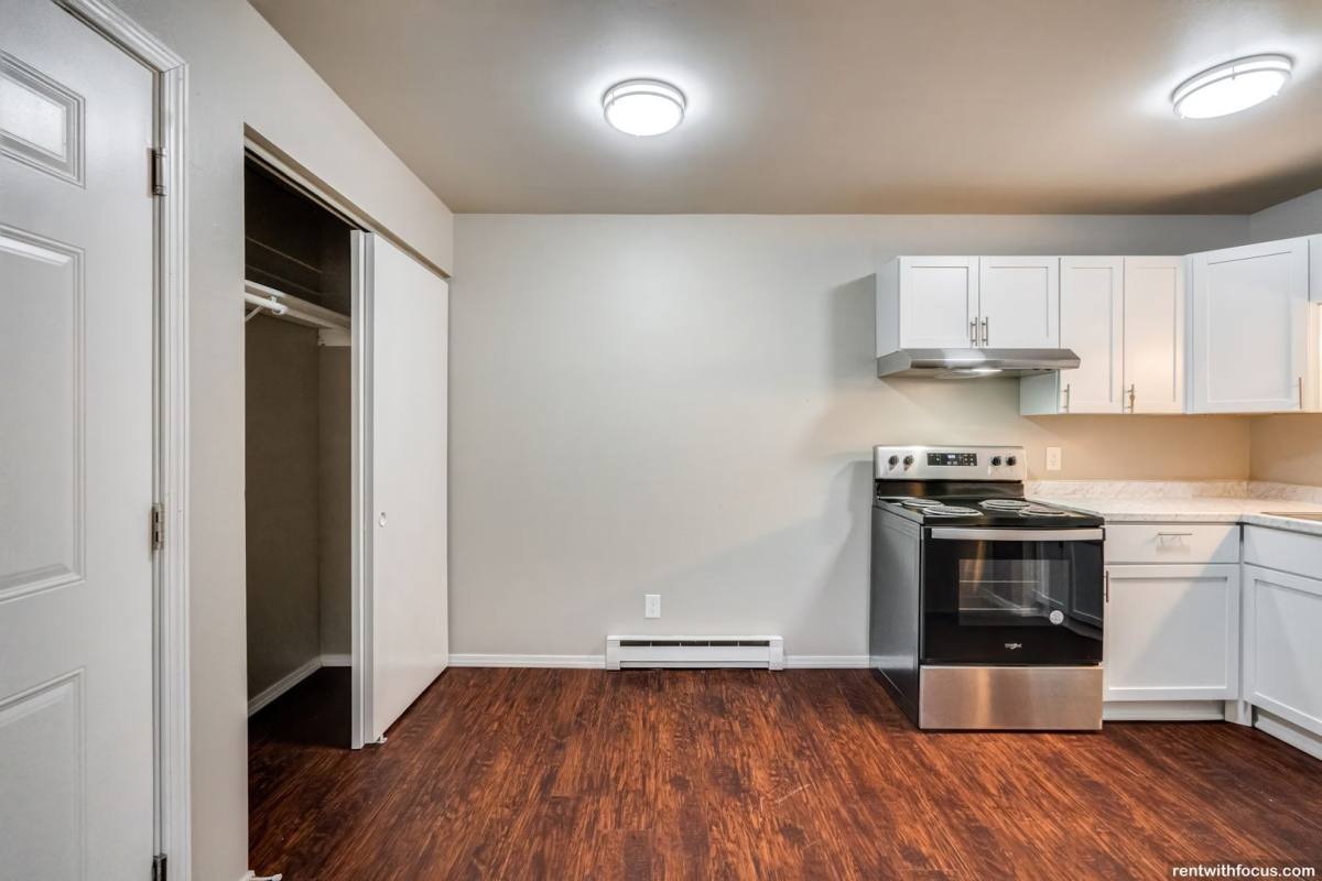 Apartment for rent at 1105 Joyce St, Kaukauna, WI 54130