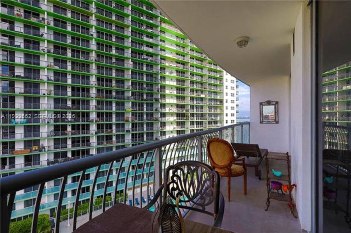 Apartment for rent at 1750 N Bayshore Dr, Miami, FL 33132