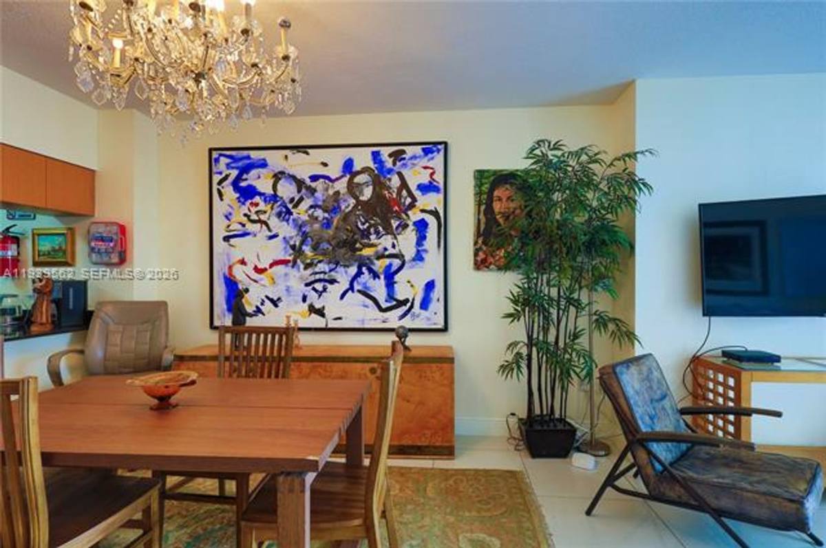 Apartment for rent at 1750 N Bayshore Dr, Miami, FL 33132
