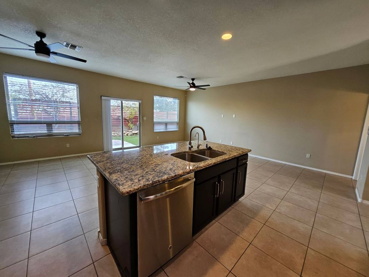 Townhouse for rent at 1408 Lumberton Dr NW, Albuquerque, NM 87104