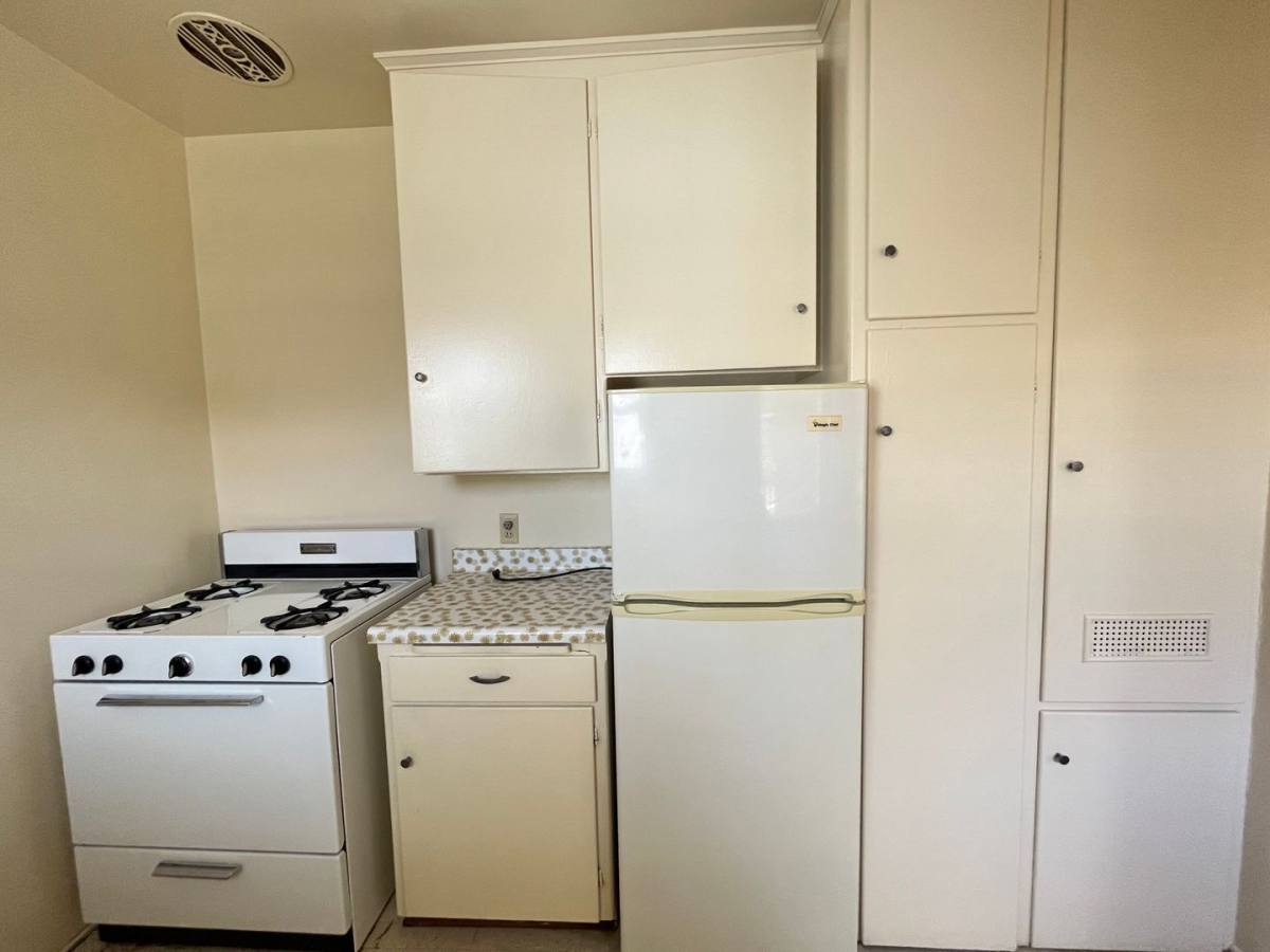 Apartment for rent at 238 S H St, Lompoc, CA 93436