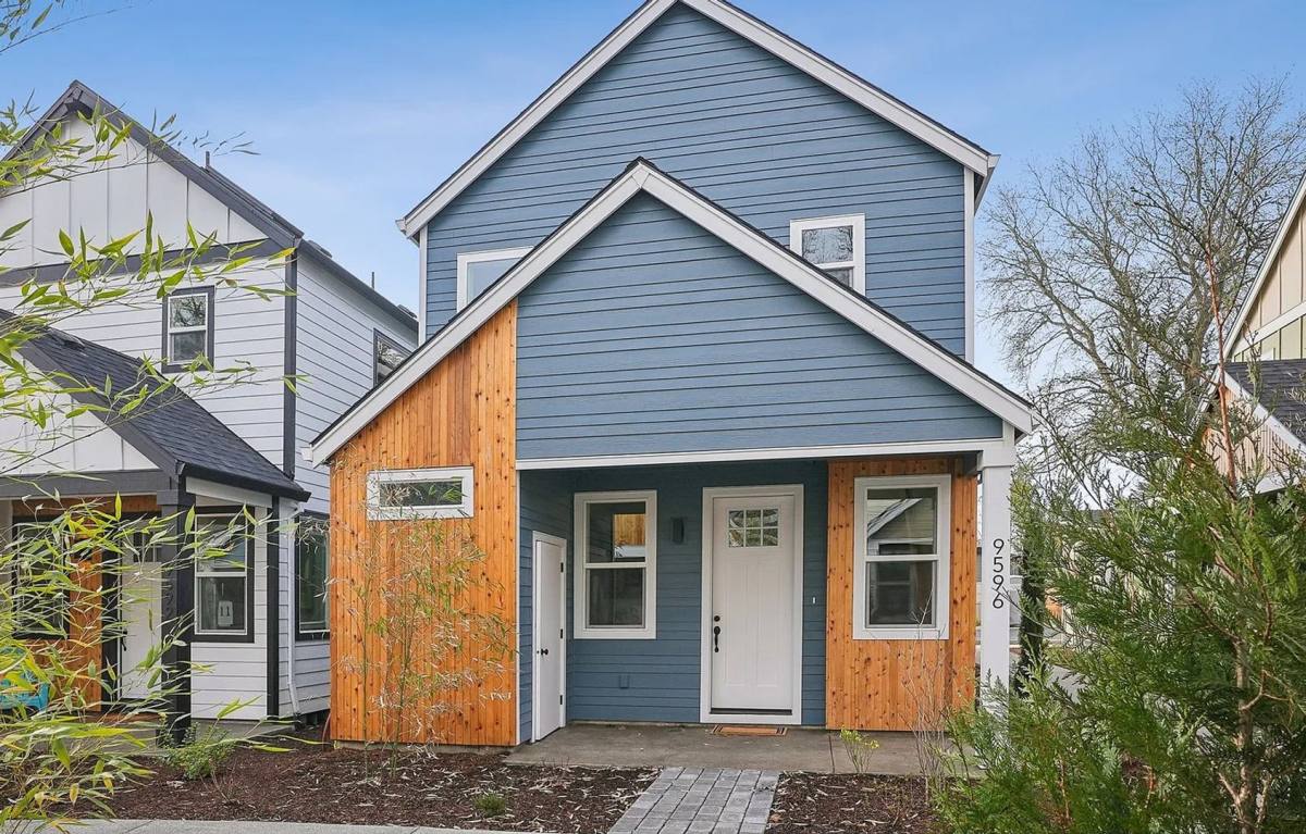 House for rent at 9568 SW 91st Ave, Portland, OR 97223