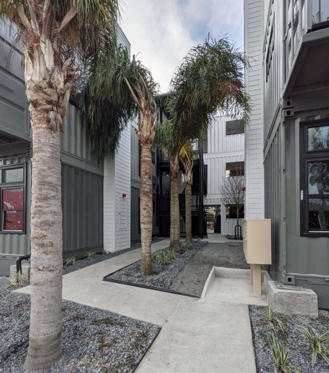 Apartment for rent at 412 E Ashley St, Jacksonville, FL 32202