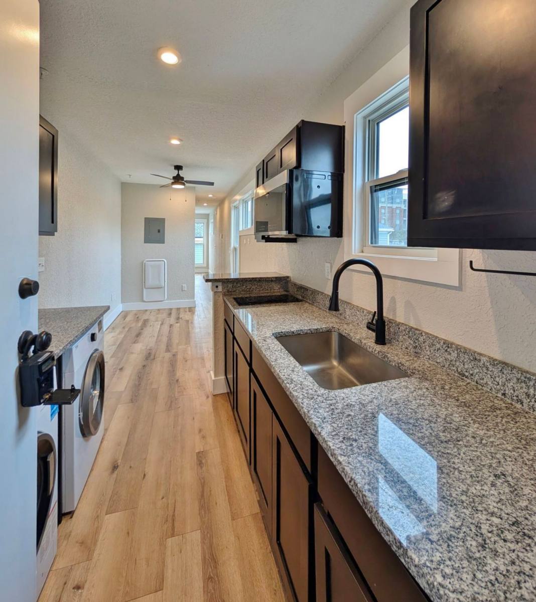 Apartment for rent at 412 E Ashley St, Jacksonville, FL 32202