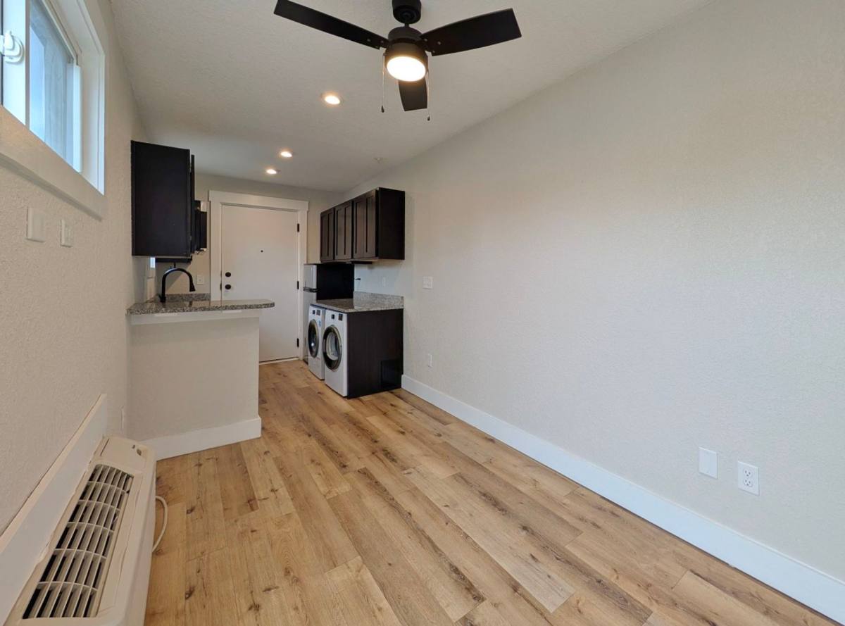 Apartment for rent at 412 E Ashley St, Jacksonville, FL 32202